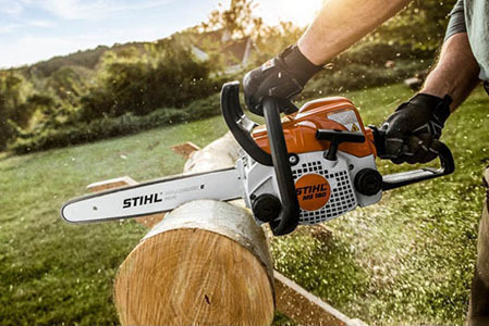 Stihl motora zāģis