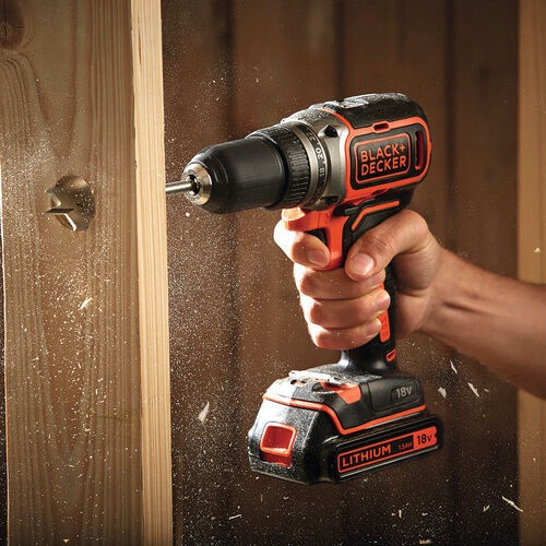 „Black & Decker“ BL186K belaidis sraigtinis gręžtuvas + dėklas + įkraunama 1,5 Ah talpos baterija