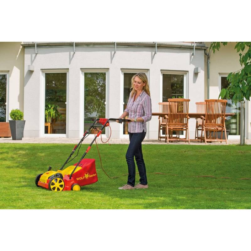 Zāliena skarifikators Electric Verticutter VA 303 E 1300 W 30 cm HCDF08 WOLF-GARTEN