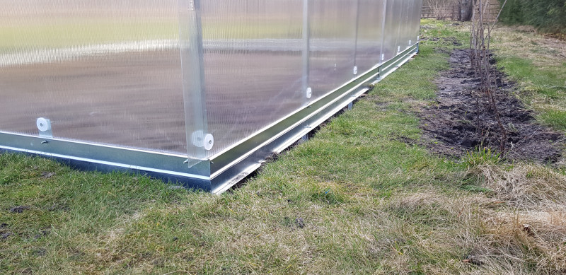 Siltumnīca KLASIKA TUBE 3 x 8m ar pamatiem - 4mm polikarbonāts 4779037491667 KLASIKA GREENHOUSE