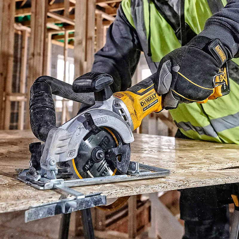 Cordless circular saw Li-Ion 18V 115mm DCS571N-XJ DEWALT