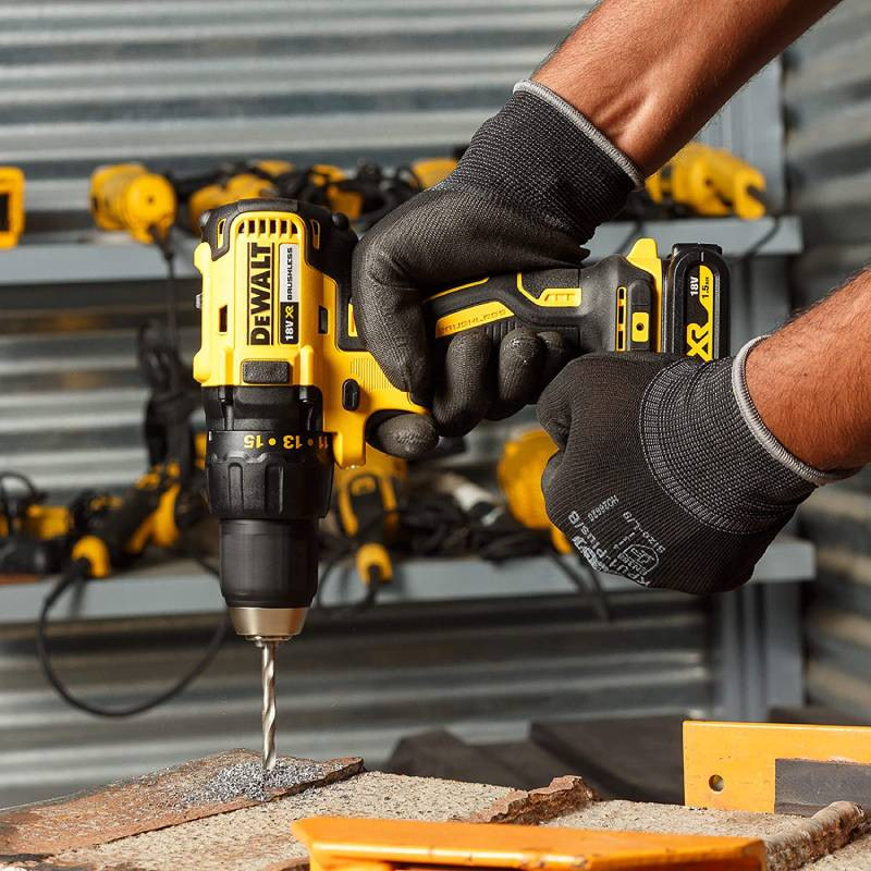 Akumuliatorinis gręžtuvas suktuvas 18V XR BL 42Nm DCD777S2T-QW DEWALT