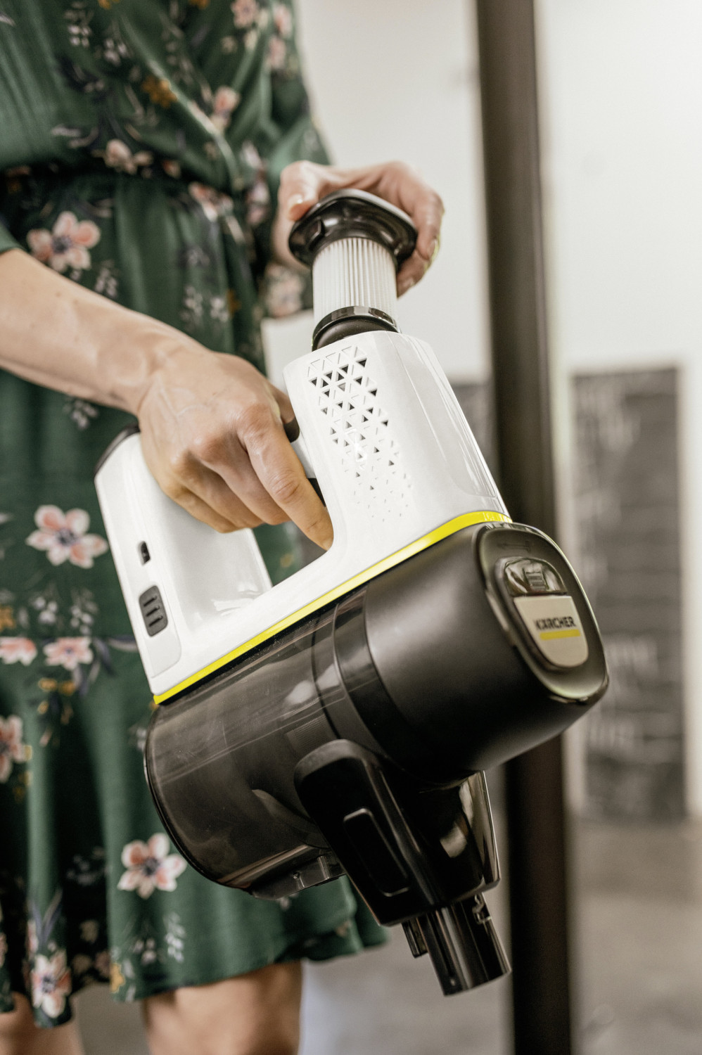 Akumulatora putekļu sūcējs VC 6 CORDLESS OURFAMILY PET 1.198-673.0 KARCHER