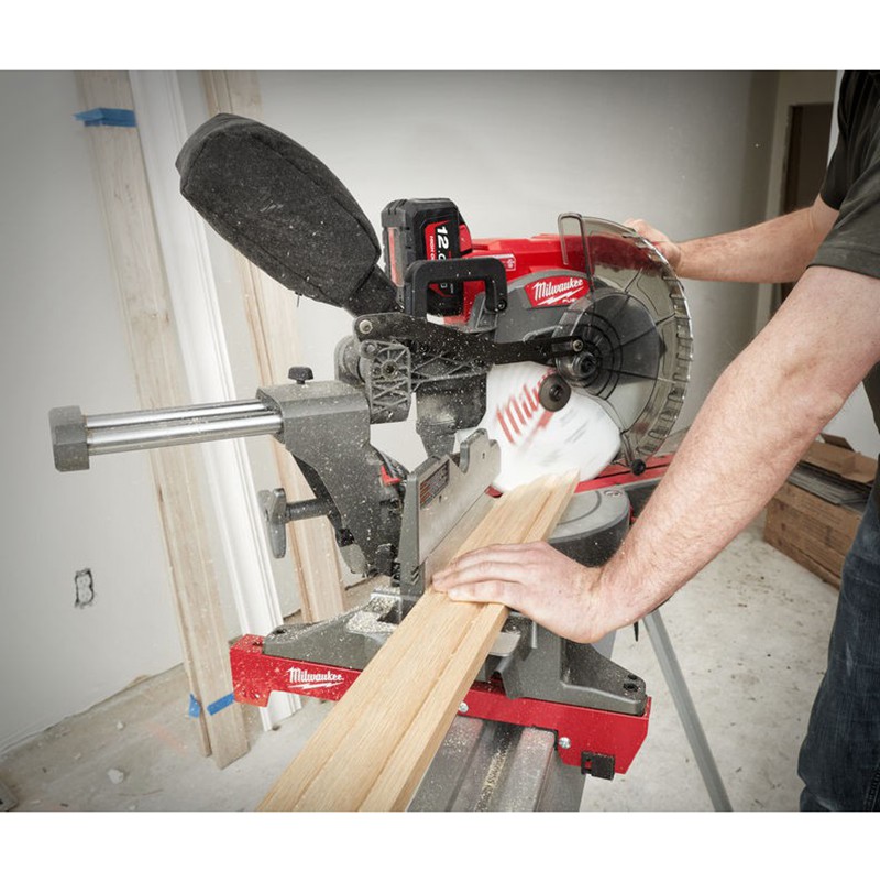 Cordless angle saw M18 FMS305-121 4933471122 MILWAUKEE