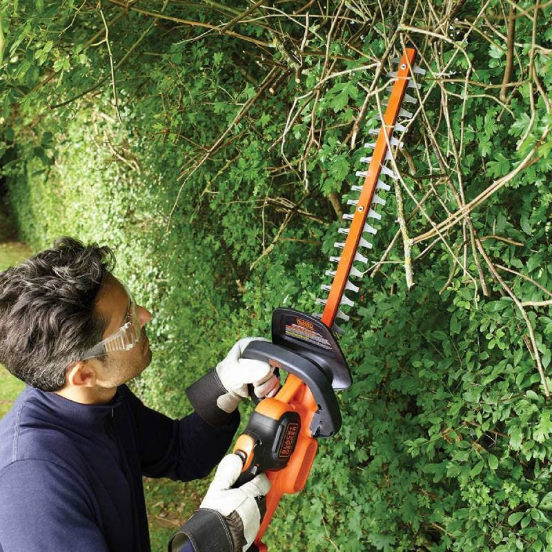 Black & Decker 18V Cordless Li-ion 45CM 2Ah POWERCOMMAND Hedge