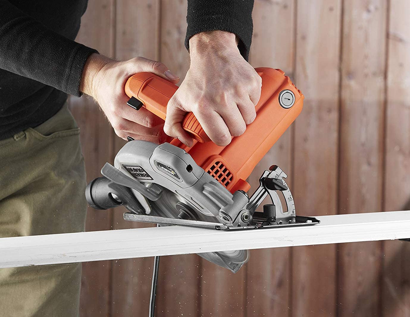 Циркулярная пила 1250Вт CS1250L CBDB07 BLACK&DECKER