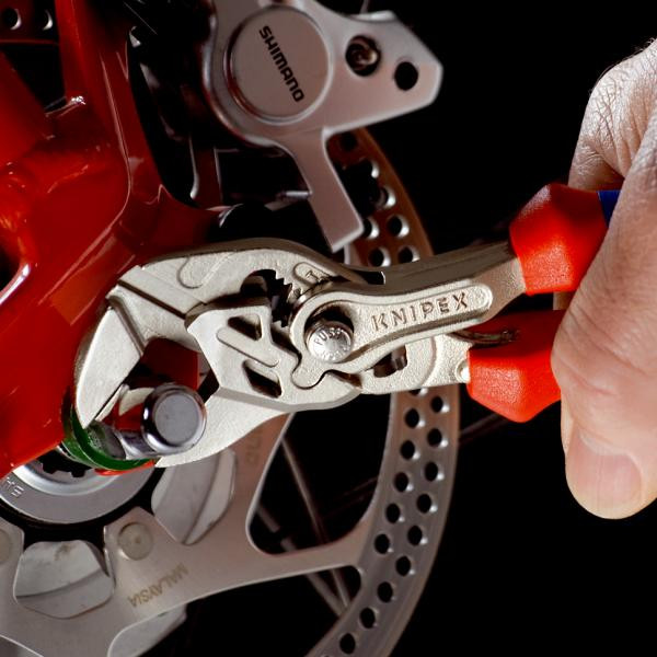 PLIERS AND A WRENCH IN A SINGLE TOOL CHROME PLATED, HANDLES WITH MULTI-COMPONENT GRIPS, 8605150SB KNIPEX