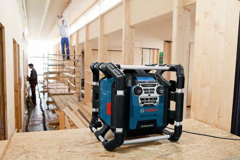 Būvlaukuma radio 18/220V 20W GPB 18V-5 SC, CT SOLO 06014A4100 BOSCH