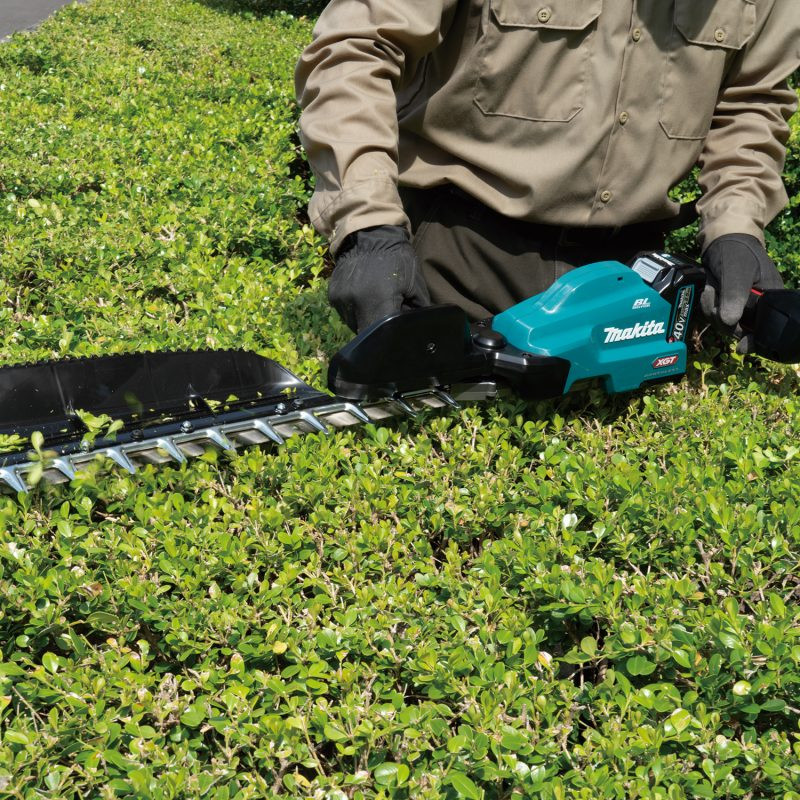 Cordless Hedge Trimmer XGT 40V 600mm (without battery and charger) UH013GZ MAKITA