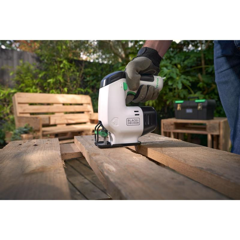 Лобзик B+D reviva™ 12V беспроводной REVJ12C-QW BLACK DECKER