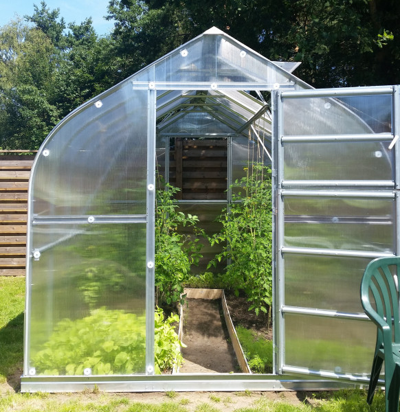 Siltumnīca KLASIKA STANDART 30 - 2,5 x 12m - 6mm polikarbonāta 4779037490561 KLASIKA GREENHOUSE