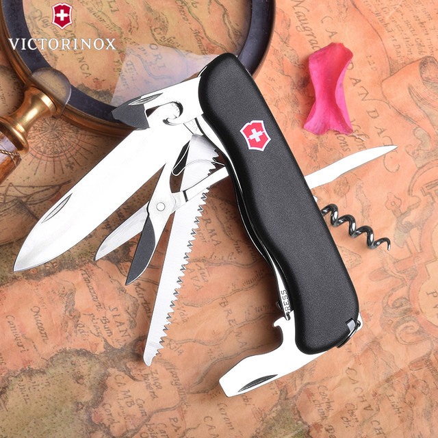 Nuga Outrider, must VICTORINOX